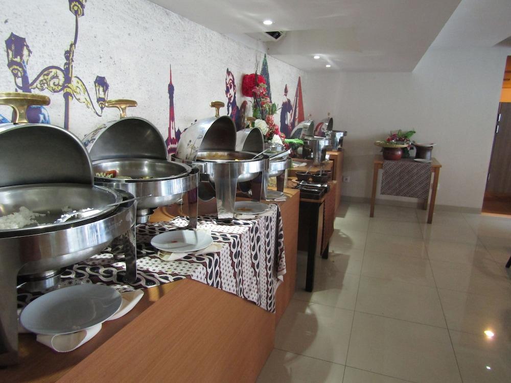 Student Park Hotel Yogyakarta Exteriér fotografie
