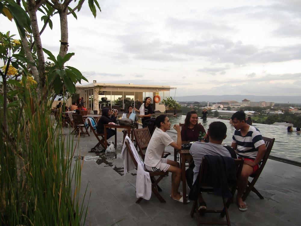 Student Park Hotel Yogyakarta Exteriér fotografie