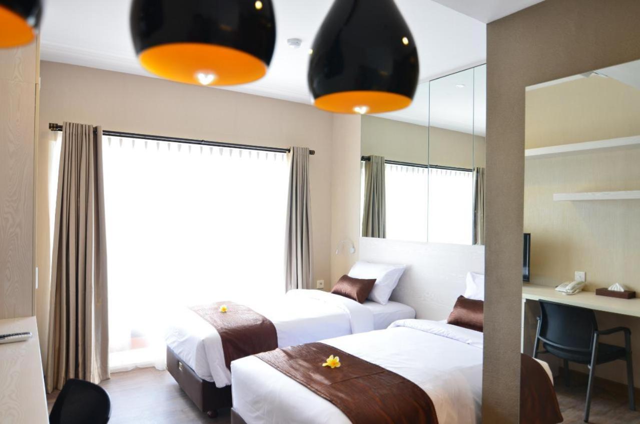 Student Park Hotel Yogyakarta Exteriér fotografie