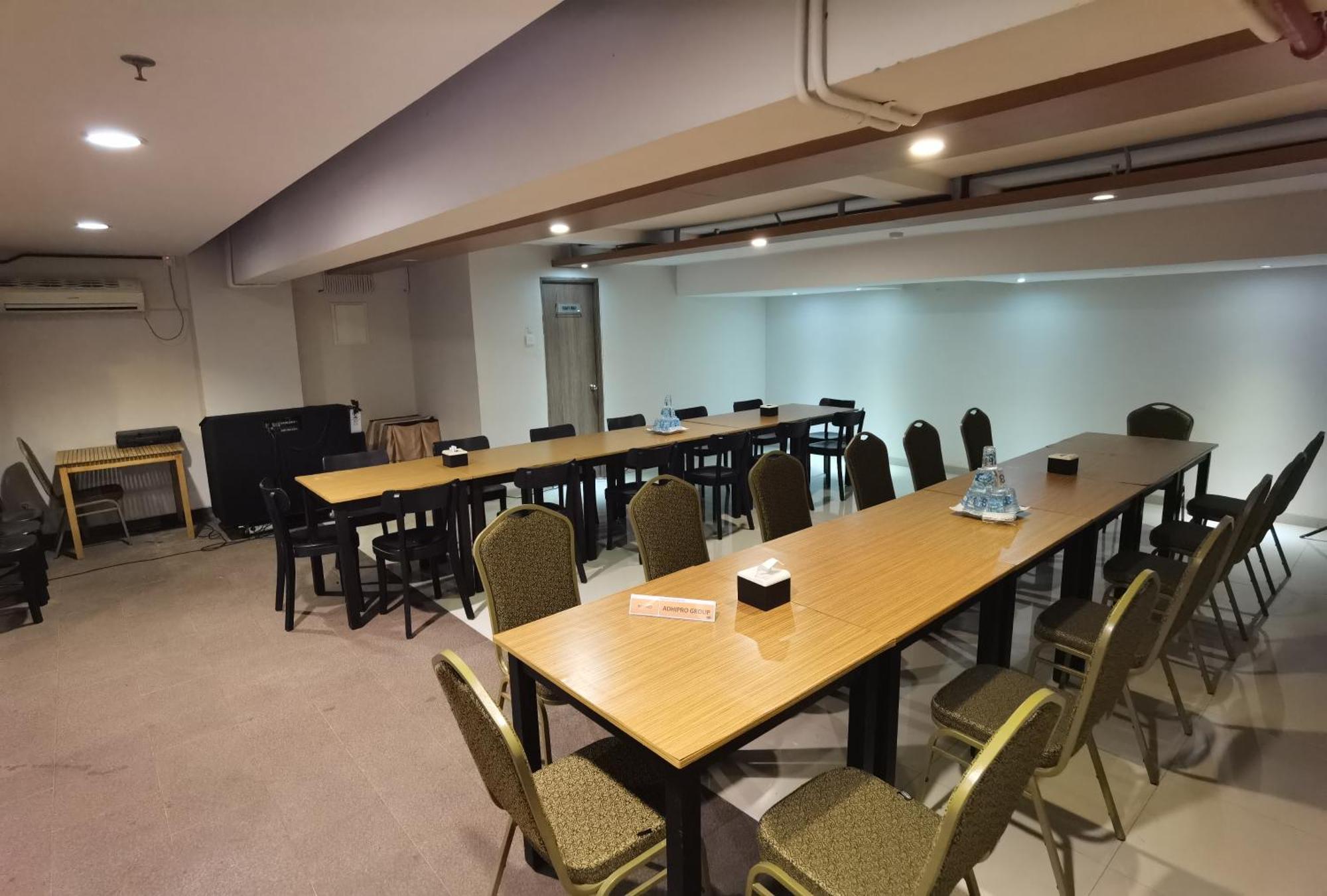Student Park Hotel Yogyakarta Exteriér fotografie